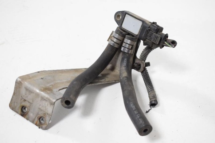 Senzor de presiune DPF VOLVO XC90 II 2017 OEM: 31293659,0281006208 3178061