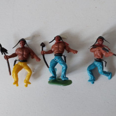 Lot 3 indieni figurine plastic, cca 6 cm, rotativi / din 3 bucati care se imbina