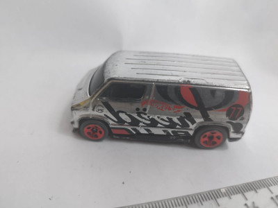 bnk jc Hot Wheels 2022 Speed Blur 5‑Pack Custom &amp;#039;77 Dodge Van foto