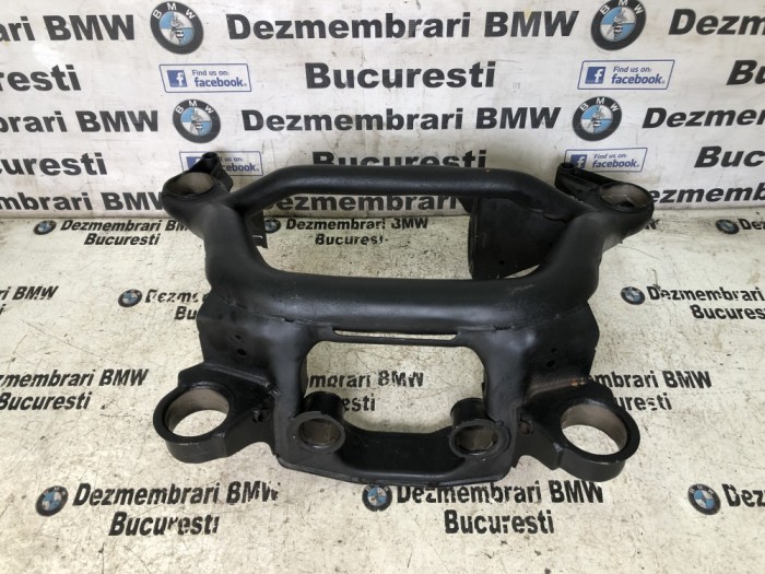 Punte spate intarita si proaspat vopsita electrostatic BMW E46