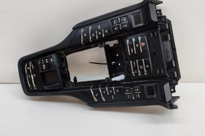 Panou de butoane PORSCHE CAYENNE 92A 2012 OEM: 95865310100,958.653.101.00,95861312700,958.613.127.00 | 22870907 foto