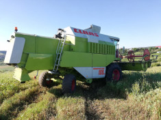 Combina CLAAS DOMINATOR 108 SL foto