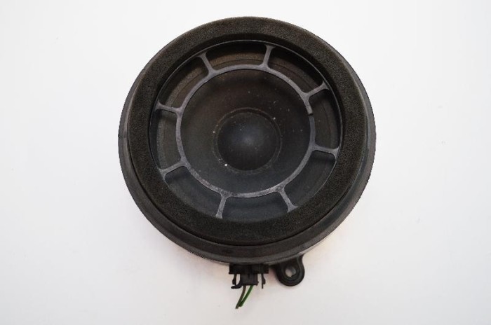 Difuzor ușă dreapta față MERCEDES-BENZ C W203 2004 OEM: A2038201202 1742498