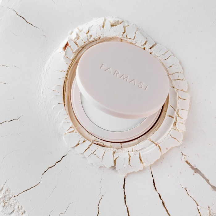 Pudra Translucida Farmasi Setting , Fixare Impecabila si Finish Natural