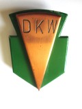 Cumpara ieftin Rară! Germania nazistă emblema grilă radiator autoturism DKW F8 din anii 30,dimensiuni:55 x 37 mm,greutate:30 grame