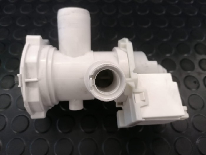 Pompa evacuare masina de spalat Indesit Hotpoint , alb /C138