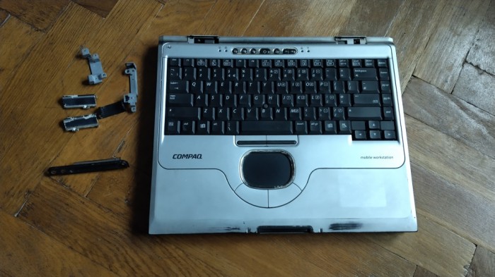 Laptop HP COMPAQ EVO N800W