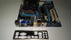 Placa de baza Gigabyte + Procesor AMD / Triple Core X3 / AMD 455 / DDR3 (115C) foto