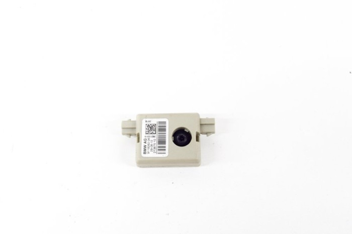 Amplificator de antena BMW 5 F10 2012 OEM: 9118262,21367510 14147780