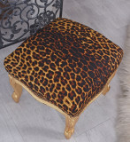 Scaunel din lemn masiv auriu cu tapiterie leopard CAT689A16