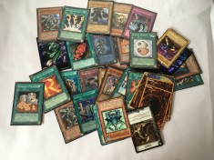 39 Cartonase Yu-Gi-Oh! Trading Card Game, colectie, unele in folie foto