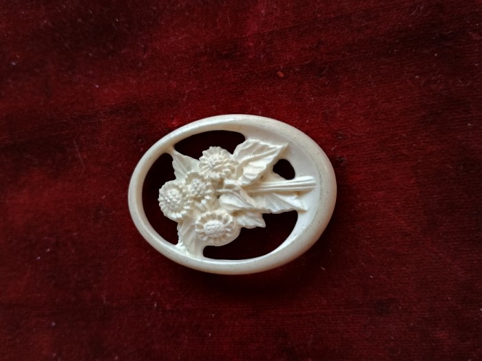 Brosa vintage, superba !!