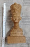 Bust Nefertiti din lemn sculptat 22 cm. cu soclu
