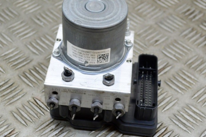 Pompa ABS MERCEDES-BENZ A V177, Z177 2021 OEM: A1779007805,A1779010904,0265956939,A1779020811,2265106582 15099022