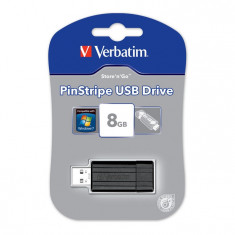 Memory stick USB 2.0 Verbatim PinStripe 8 GB cu capac culisant foto