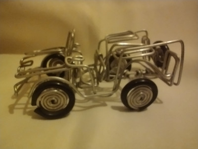 Vintage/ Mașinuță făcută artizanal din s&amp;acirc;rmă foto