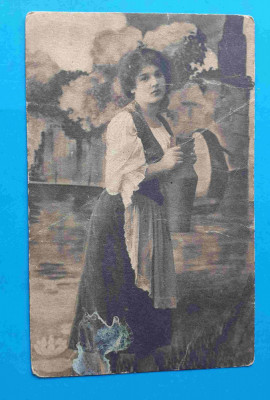Portret de femeie - CP veche circulata - Campu Lung foto