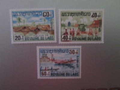 LAOS SERIE NESTAMPILATA MNH=300 foto