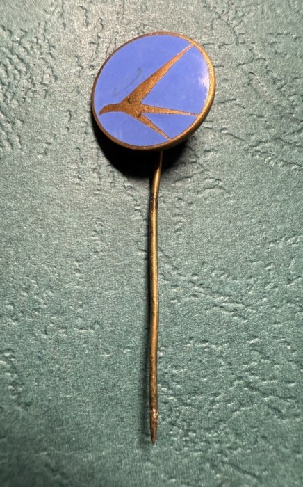 Insigna TAROM anii &#039;70 tip pin varianta