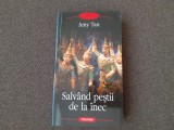 AMY TAN SALVAND PESTII DE LA INEC