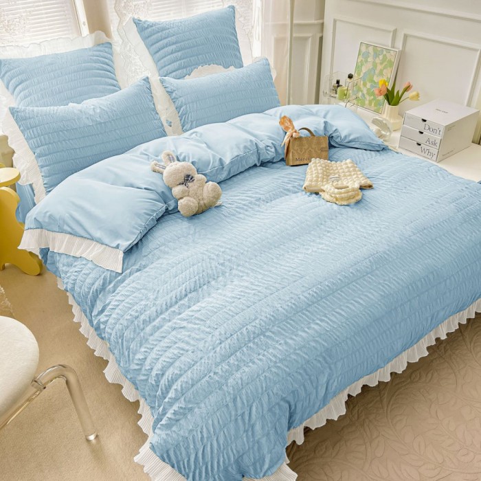 Lenjerie pat dublu creponata cu banda alba,bumbac finet,6 piese,bleu-A885