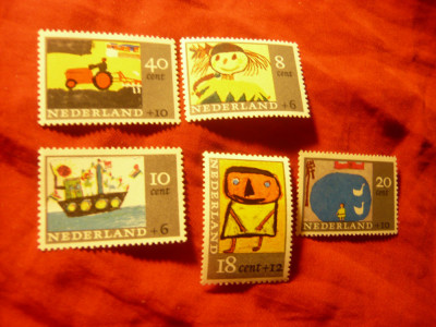 Serie Olanda 1965 - Ajutor pentru copii - Desene copii , 5 valori foto