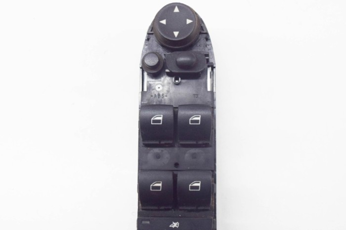 Buton geam ușă dreapta față BMW X5 E70 2012 OEM: 9218044 11641158