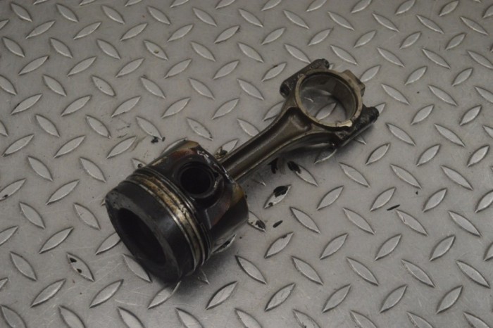 Piston VW POLO 6R, 6C 2015 OEM: BKS 24895990