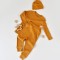 Set 3 piese: bluzita cu maneca lunga, pantaloni lungi si caciulita din bumbac organic si modal - Mustar BabyCosy (Marime: 9-12 l