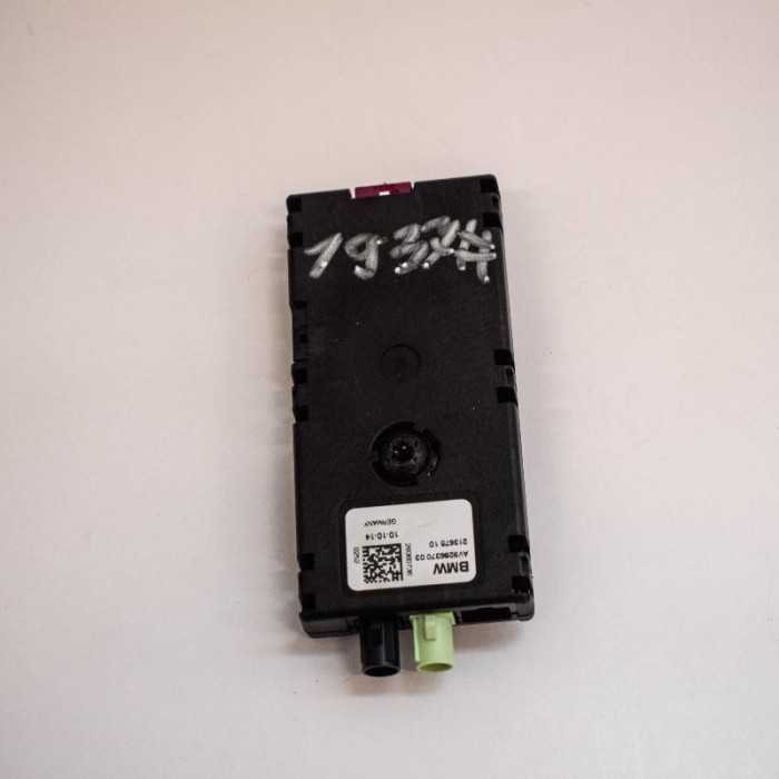 Amplificator de antena BMW 2 Active Tourer F45 2015 OEM: 213675109286370 2496013