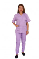 Costum medical lila cu bluza cu anchior in forma V, trei buzunare aplicate si pantaloni lila cu elastic XS foto
