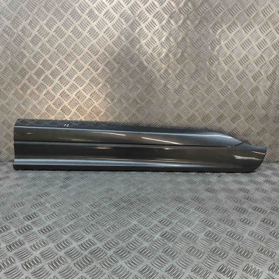 Bandou inferior ușă dreapta față FORD KUGA III DFK 2023 OEM: LV4B-S20848-C,LV4B-S20848-E,LV4B-S20848-W,LV4B-S20848-CEW foto