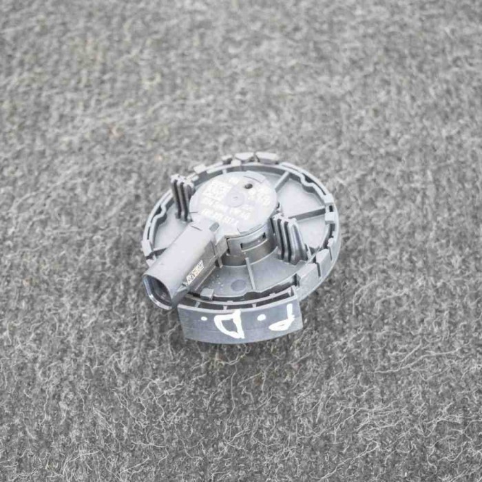 Senzor de impact dreapta față AUDI A4 8W2, B9 2018 OEM: 4M0955557A | 10011210