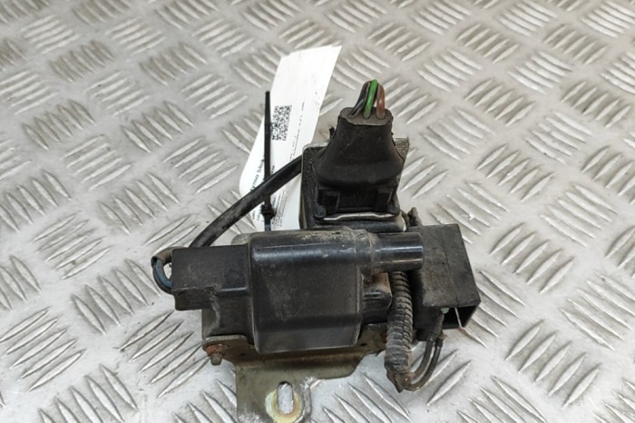 Bobina de inducție de &icirc;naltă tensiune AUDI V8 44_, 4C_ 1988 OEM: 443905105C 29924580