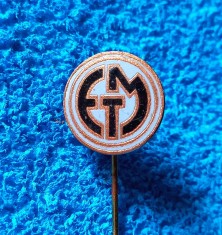 Insigna metalica fotbal - "ELECTROMOTOR" TIMISOARA