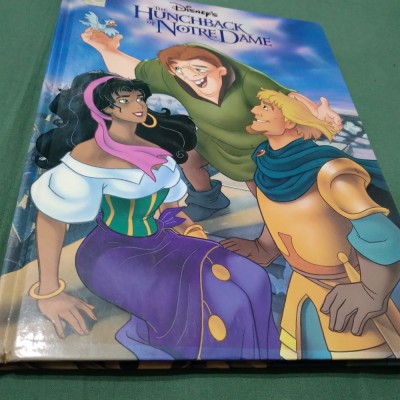 THE HUNCHBACK OF NOTRE DAME -DISNEY&amp;#039;S IN ENGLEZA FORMAT FOARTE MARE foto