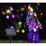 Lumini de gradina cu incarcare solara, tip picaturi, cu 20 de led-uri, lungime 5 metri, rezistenta la intemperii, multicolor