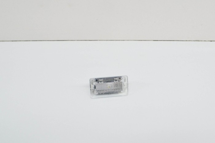 Iluminare interioară TESLA MODEL S 2016 OEM: 1-INJ-907-000 14700898