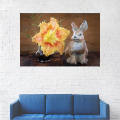 Tablou Canvas, Iepurele si floarea din vaza - 80 x 120 cm foto