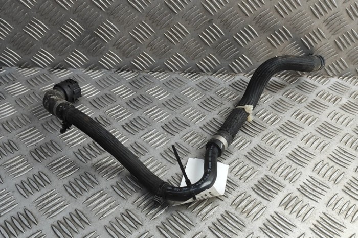 Furtun de lichid de răcire JAGUAR I-PACE X590 2018 OEM: J9D3-8D140-AD | 31690507