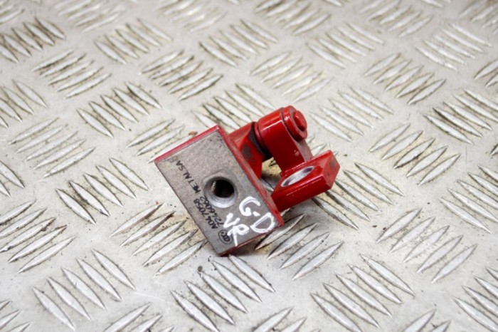 Balama ușă dreapta spate BMW 3 F30, F80 2015 OEM: 7246062,A047058 14607877