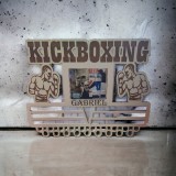 Suport medalii kickboxing
