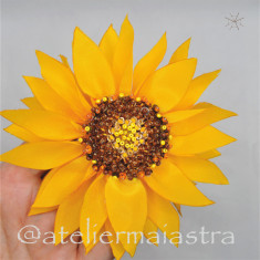 brosa floarea-soarelui handmade 3D, brosa floare, accesorii femei foto