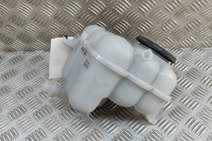 Vas de expansiune AUDI Q8 4MN 2024 OEM: 4M0121405AG | 31865897