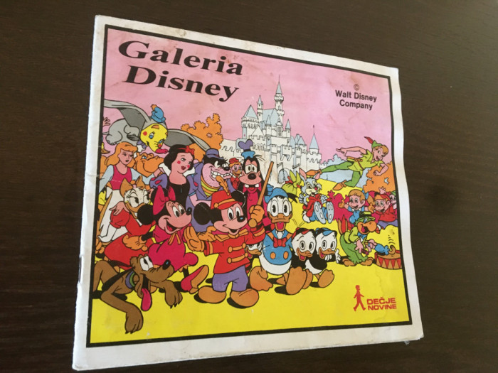 ALBUM STICKERE: Galeria Disney - Catalog cu Stickere [1984]