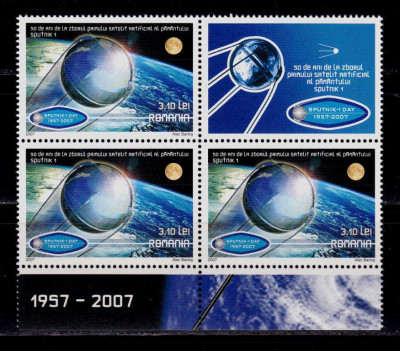 RO 2007 ,LP 1785 ,&amp;quot;50 ani satelitul Sputnik 1&amp;quot;- bloc de 4 : 3 marci+vinieta ,MNH foto