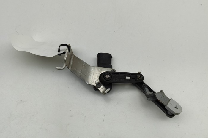 Senzor de nivel &icirc;nălțime dreapta față BMW X5 G05 2020 OEM: 6870200 30963109