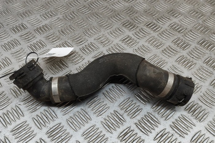 Furtun de lichid de răcire AUDI Q7 4M 2015 OEM: 4M0122101L 28482674