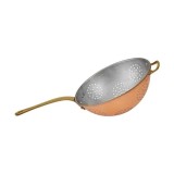 Sită, Strecurătoare - cu interior placat cu tablă conține un m&acirc;ner din alamă, diametru: 24 cm