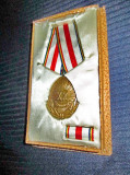 4010-Medalia RPR: 23 August 1944-1964 bronz aurit 20 ani eliberarea Patriei.